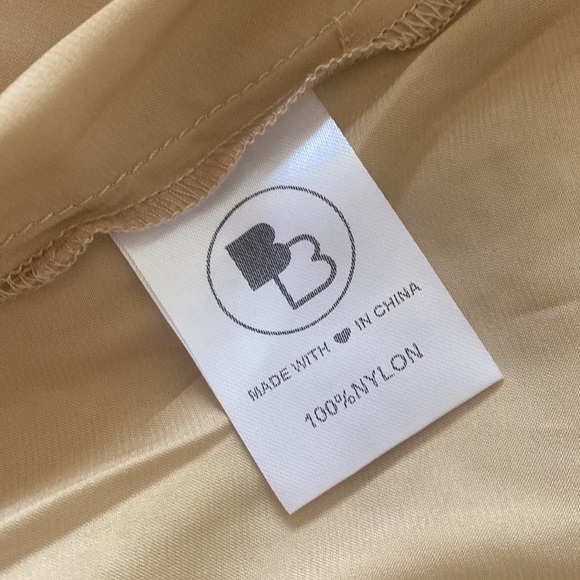 Gold Shimmer High Slit Maxi Dress - Picture 4 of 6